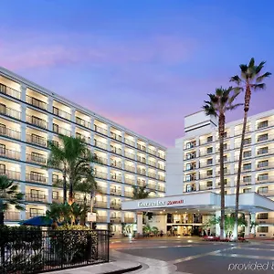 Fairfield By Marriott Отель