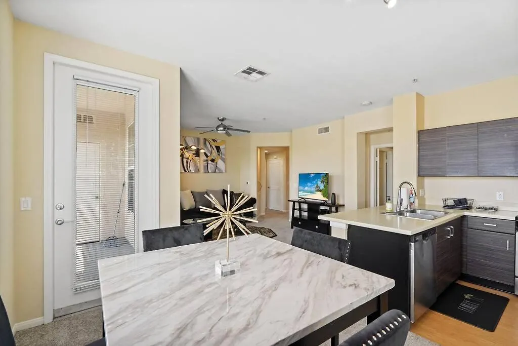 Apartment Luxury 2Br/2Ba! 5 Min To Disney! Anaheim